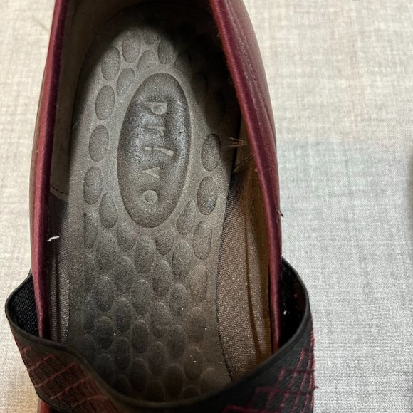 Privo by Clarks Burgundy leather Mary Jane pumps shoessize 6M - Picture 4 of 8